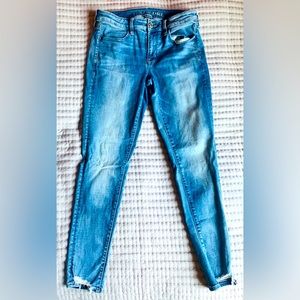 Gently worn skinny jeans!